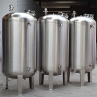 化州鸿谦立式不锈钢纯净水源超水储水罐反渗透无菌水箱品质优异